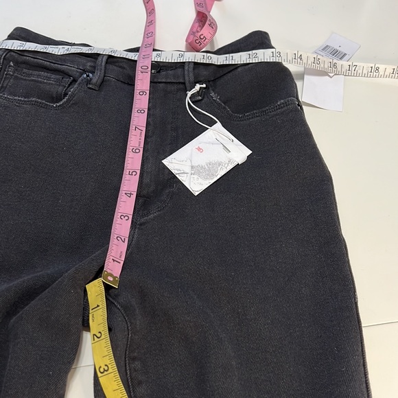 NWT Good American Good Curve Distressed Crop Jeans Black Size 4/27 - Picture 11 of 13